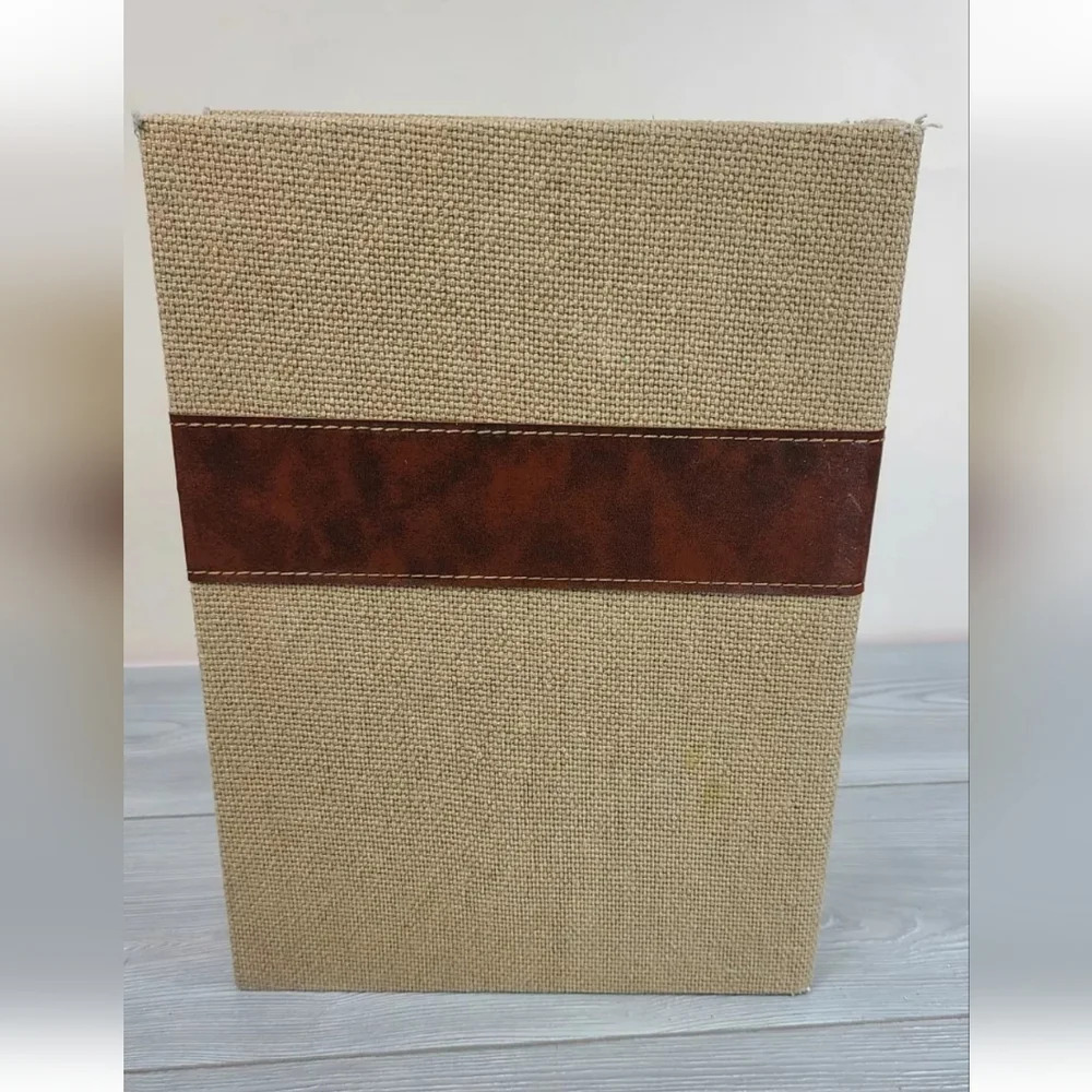 Decor Box Hidden Book XL - Picture 5 of 6